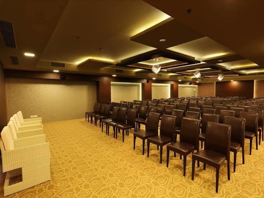 The Orbis Hotel Coimbatore Eksteriør billede